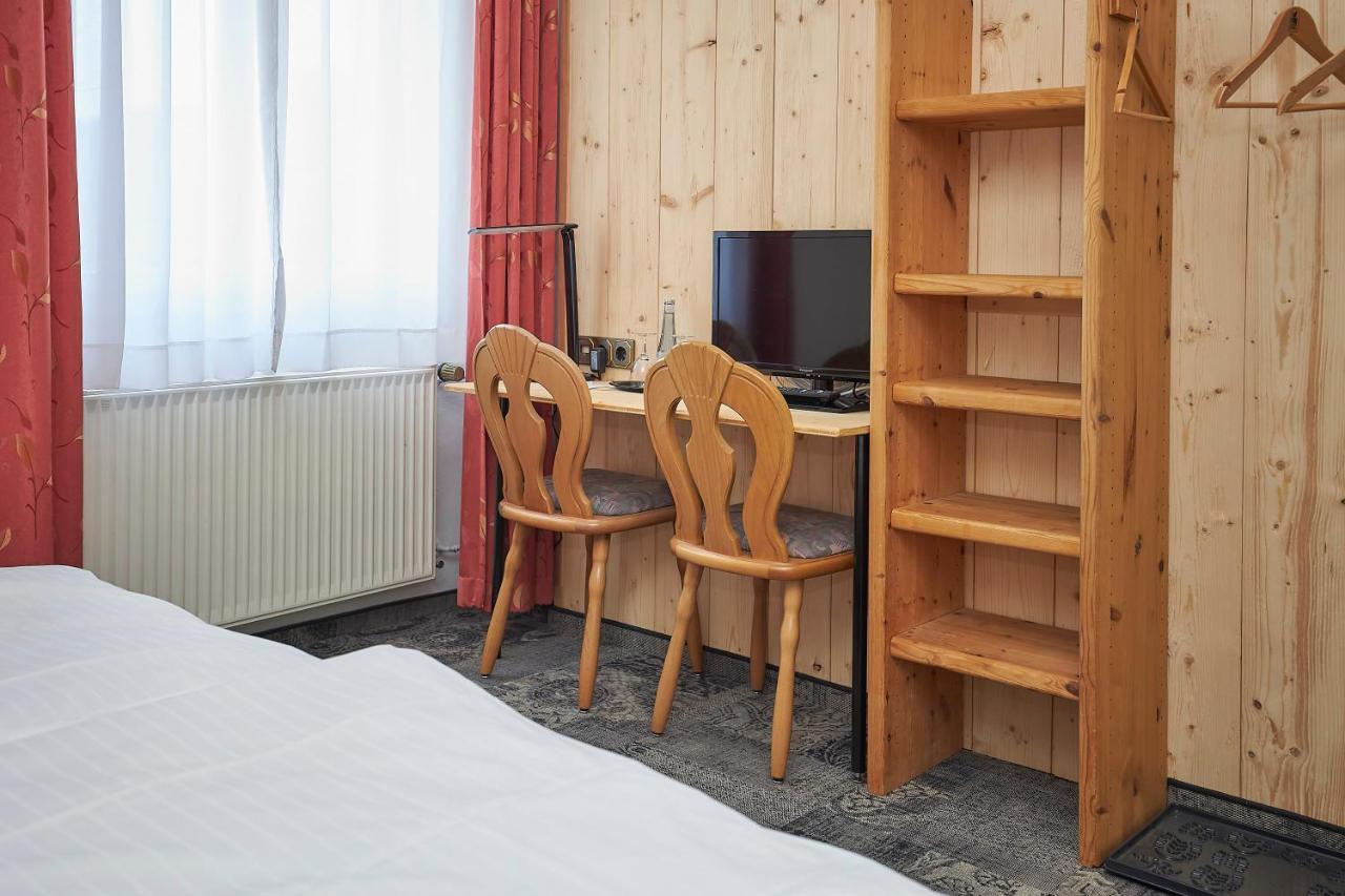 Hotel Bergischer Hof Windeck Bagian luar foto