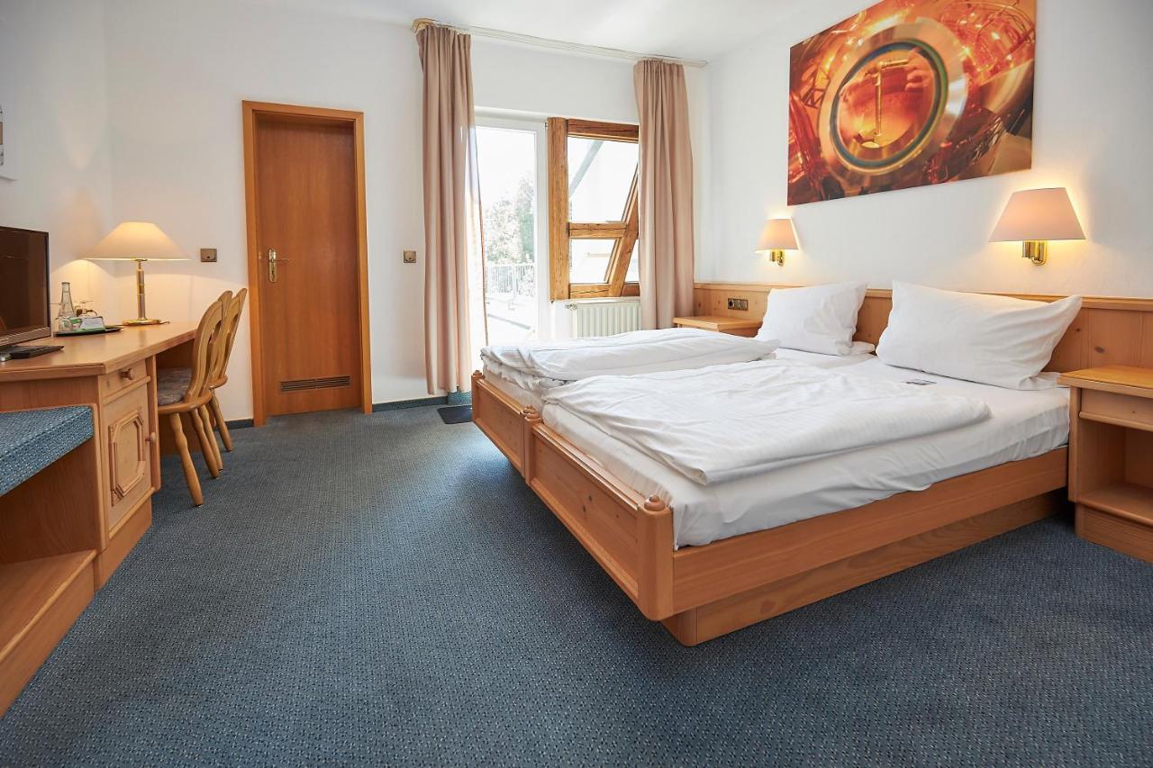 Hotel Bergischer Hof Windeck Bagian luar foto