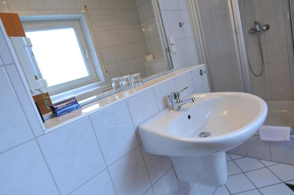 Hotel Bergischer Hof Windeck Ruang foto
