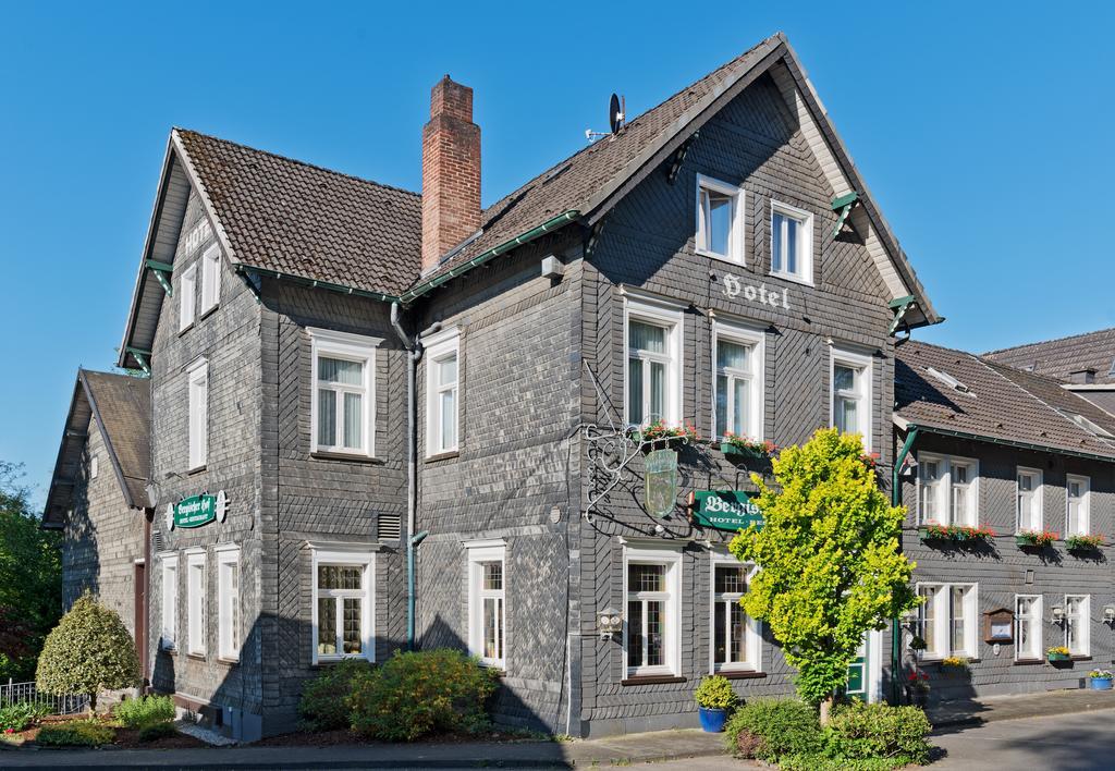 Hotel Bergischer Hof Windeck Bagian luar foto