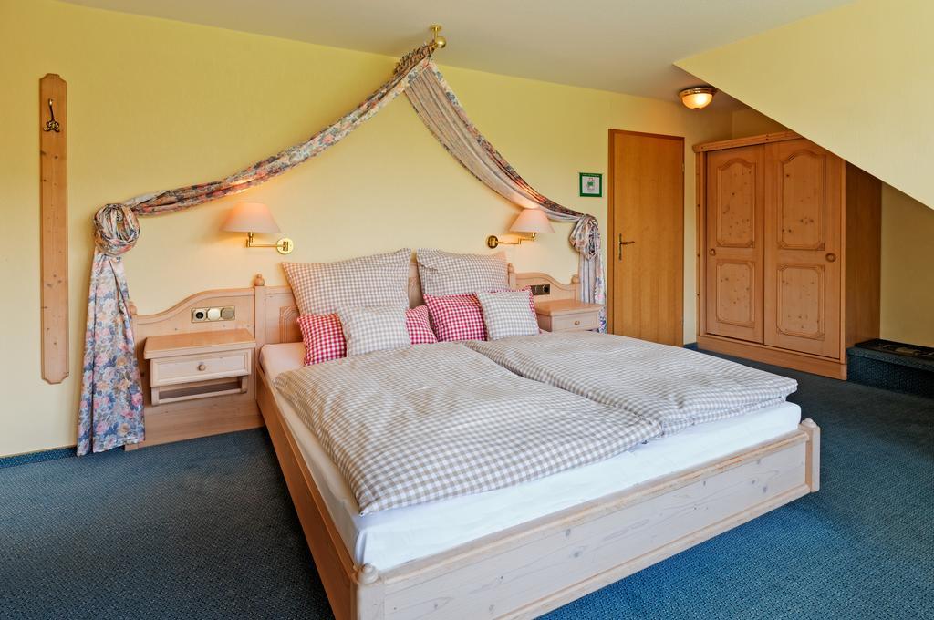 Hotel Bergischer Hof Windeck Bagian luar foto