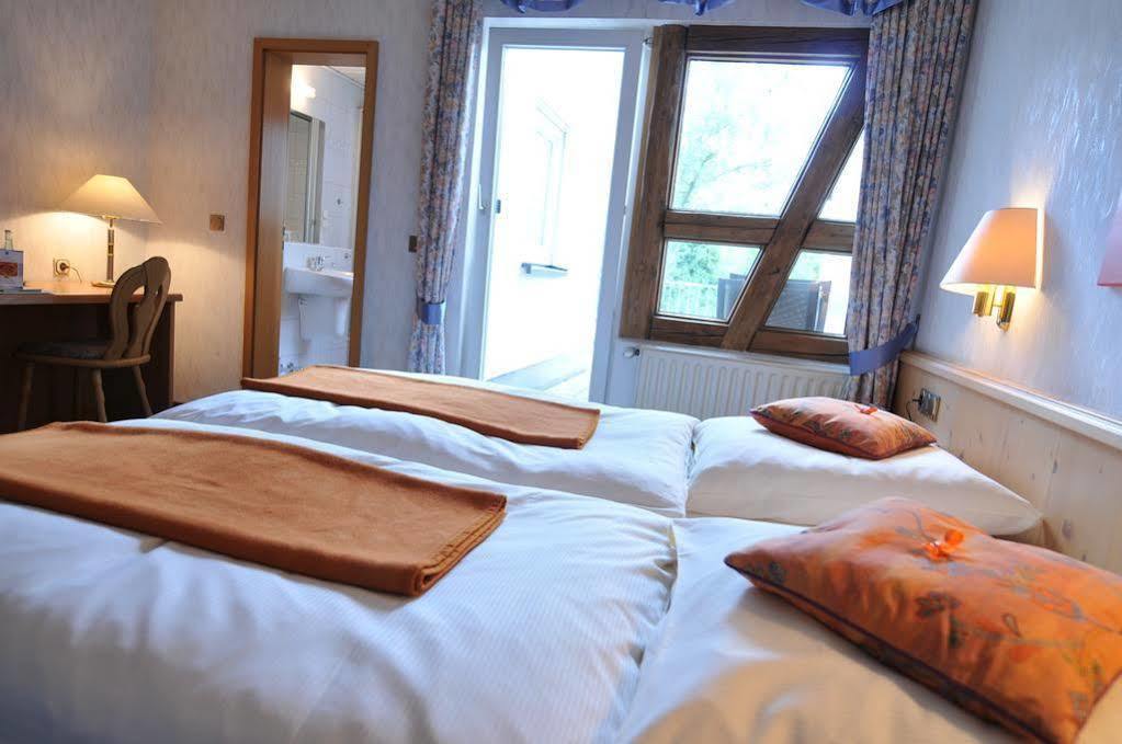 Hotel Bergischer Hof Windeck Bagian luar foto